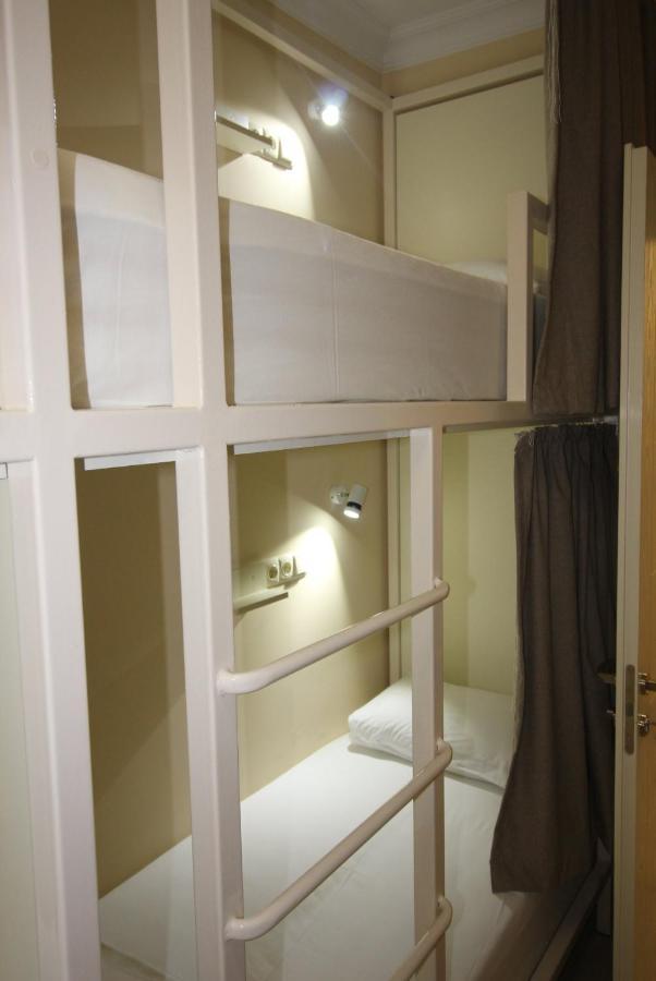 Hostel Jeal Батумі Екстер'єр фото