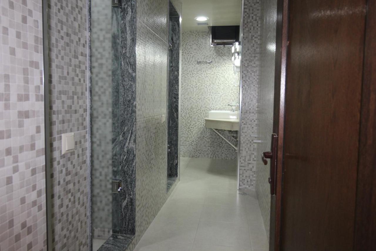 Hostel Jeal Батумі Екстер'єр фото